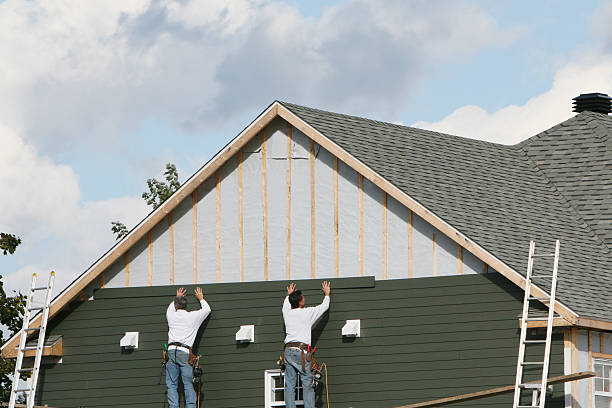 Professional Siding technician working in Cambridge Springs, PA